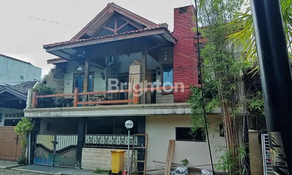 image RUMAH 2 LANTAI SIAP HUNI ROW JALAN LEBAR PERUM TAMBAK REJO INDAH WARU SIDOARJO (1)