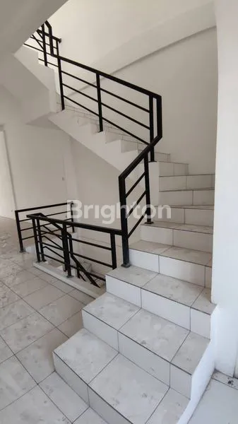 image RUKO 3 LANTAI RUNGKUT ASRI JALAN RAMAI STRATEGIS DEKAT MERR, TRANSMART RUNGKUT, PANJANG JIWO, TENGGILIS UBAYA (6)