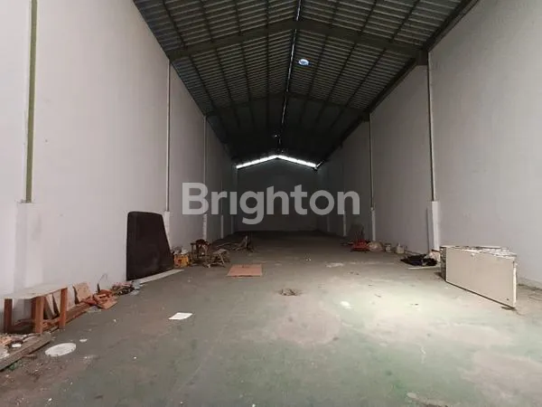 image SEWA GUDANG STRATEGIS 10X42 AREA PERGUDANGAN (3)