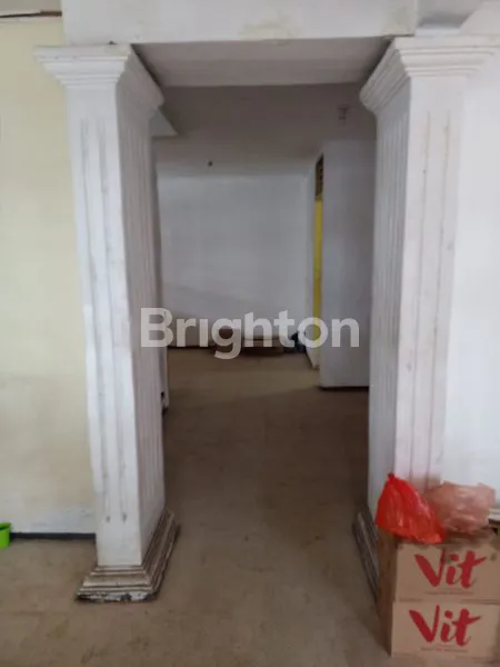 image DIJUAL RUMAH BUTUH RENOVASI KELAPA GADING JAKARTA UTARA (4)