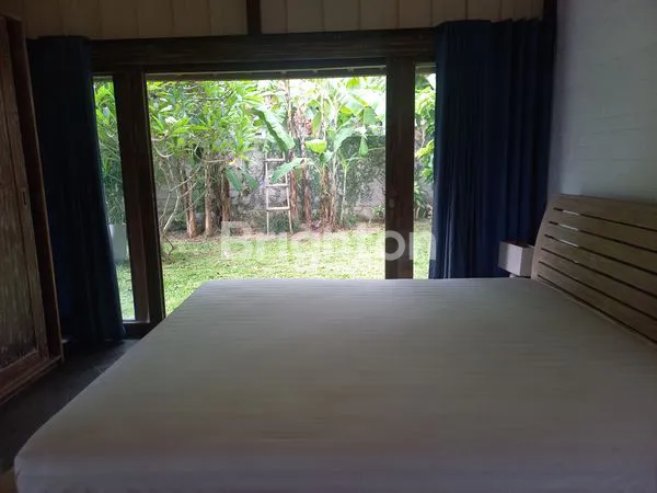 image FOR RENT – CHARMING WOODEN VILLA IN PERERENAN (2)