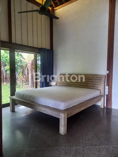 image FOR RENT – CHARMING WOODEN VILLA IN PERERENAN (3)