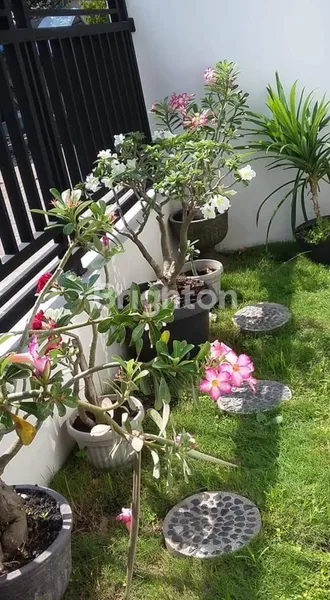 image RUMAH SIAP HUNI PRAMBANAN – SHM & IMB LENGKAP, BONUS FURNISH, LINGKUNGAN TENANG! (7)