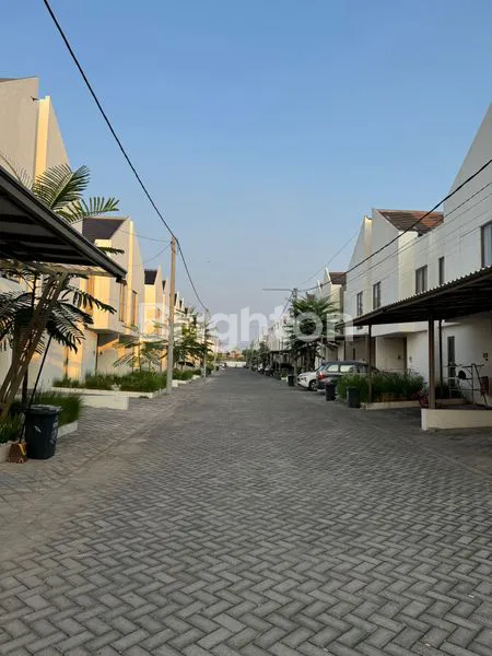 image RUMAH DI JUAL RAYA JUANDA SDA (8)