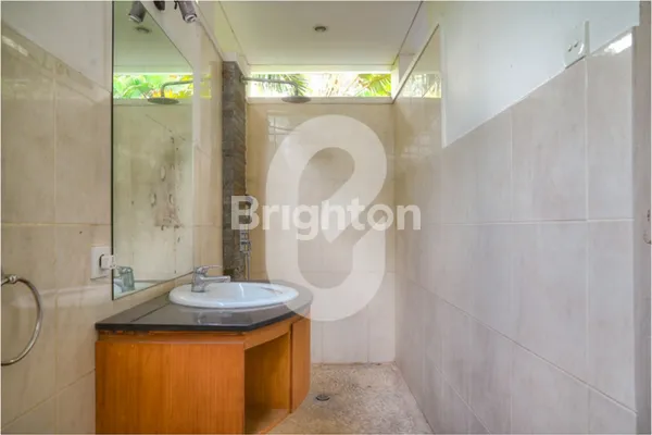 image VILLA E – FOR SALE | VILLA PERWITA, CANGGU  LEASEHOLD 20 TAHUN (DAPAT DIPERPANJANG) ATAU FREEHOLD | LUAS TANAH: 484 M² (7)