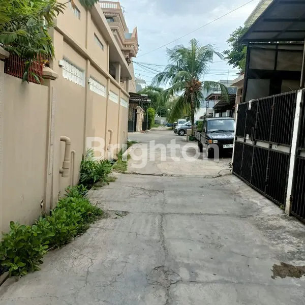 image RUMAH CANTIK 1 1/2 LANTAI SIAP HUNI JELAMBAR JAKARTA BARAT (3)