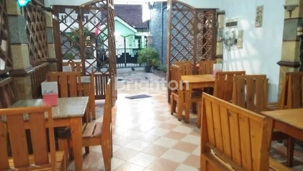 image TURUN HARGA!!! RUMAH BESAR COCOK JUGA UNTUK USAHA LOKASI STRATEGIS, KOTA MALANG (2)