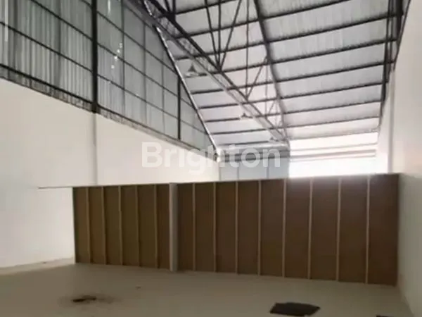 image DISEWAKAN GUDANG STRATEGIS SIAP PAKAI AKSES TRONTON DI BYPASS SUWUNG SIDAKARYA DENPASAR SELATAN BALI\N (7)