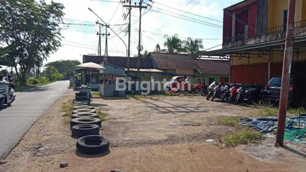 image RUKO 2 LANTAI STRATEGIS PINGGIR JALAN RAYA KUALA 2 (2)