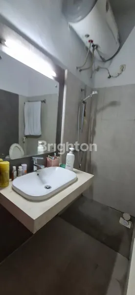 image SIAP HUNI FURNISHED DKT TIPTOP DAN LAP GOLF RAWAMANGUN EKONOMIS NEGO (8)