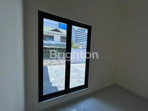 image  RUMAH KENCANASARI TIMUR DEKAT CIPUTRA WORLD, DEKAT SUTOS, SELANGKAH KE MAYJEN  (6)