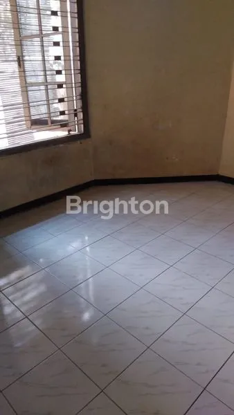 image DISEWAKAN RUMAH LUAS DAN NYAMAN DI MOJOSONGO SOLO (2)