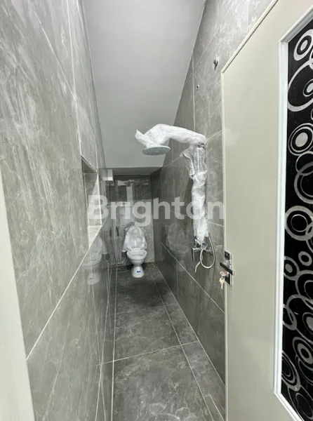 image RUMAH BARU 3 LANTAI INDENT TANJUNG DUREN JAKARTA BARAT (5)