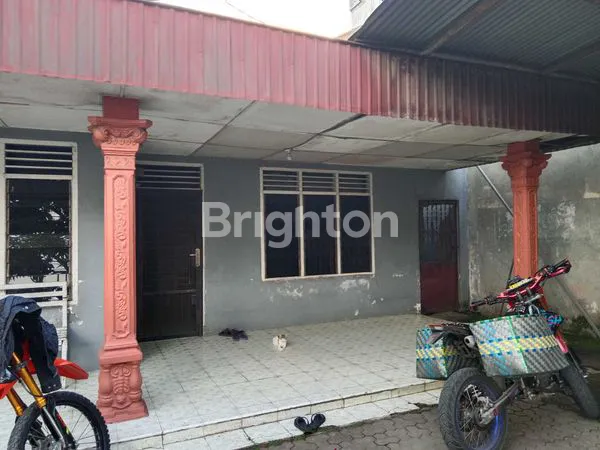 image HUNIAN & USAHA DI JL KARYA JAYA MEDAN (4)