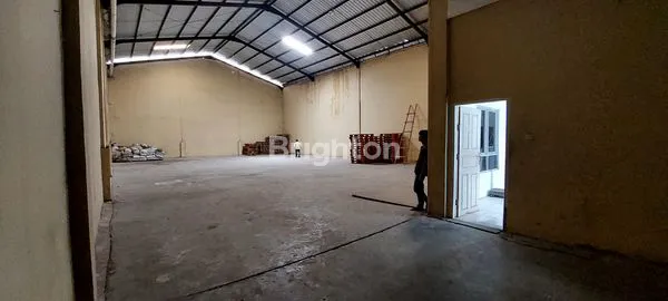 image GUDANG SIAP PAKAI TENGAH KOTA DI S.M. AMIN PAYUNG SEKAKI (3)