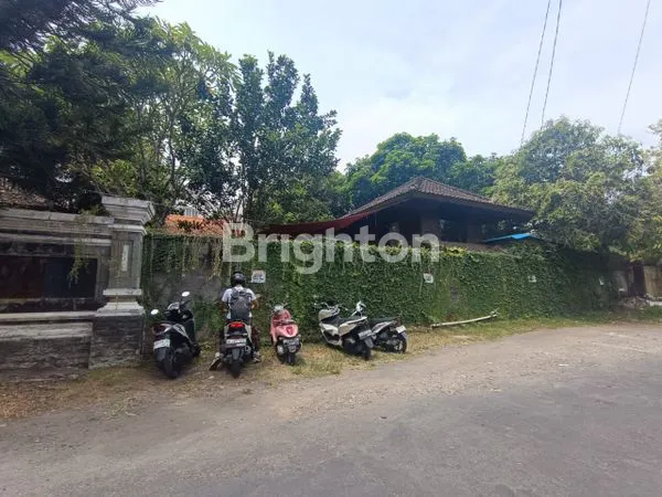image TANAH BONUS BANGUNAN TERAWAT DI KAWASAN PREMIUM RENON (3)