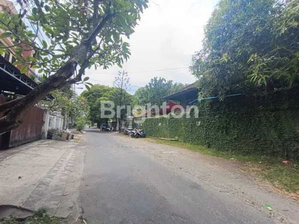 image TANAH BONUS BANGUNAN TERAWAT DI KAWASAN PREMIUM RENON (4)