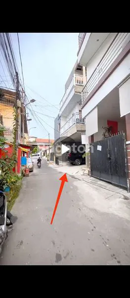 image DIJUAL RUMAH KOST 3 LANTAI DI RADIO DALAM JAKARTA SELATAN – LOKASI STRATEGIS DEKAT PONDOK INDAH MALL, INCOME MENJANJIKAN! (1)