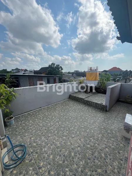 image DIJUAL RUMAH SIAP HUNI DAN 2 RUKO SEKALIGUS DILOKASI STRATEGIS RENON (6)