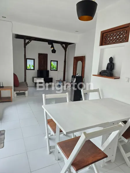 image DISEWAKAN VILLA WHITE WASH SEMI CLASSIC STYLE WITH PRIVATE POOL DI KEROBOKAN  (6)