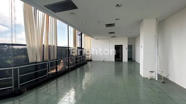image GEDUNG KANTOR JALAN RAYA GUBENG - RAYA SULAWESI, SURABAYA PUSAT. STRATEGIS DEKAT RAYA KERTAJAYA - BILITON - NGAGEL - SUMATERA - PANGLIMA SUDIRMAN - BASUKI RAHMAT - KEPUTRAN - DINOYO - DR. SOETOMO, DLL. COCOK UNTUK CAFE - RESTAURANT - KANTOR - SHOWROOM - K (7)