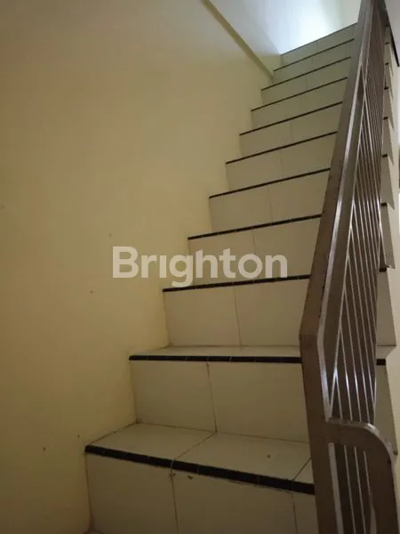 image RUMAH SIAP HUNI 2 LANTAI JEMBATAN BESI (3)