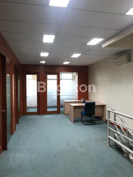 image RUKO HOOK 3 LANTAI SIAP PAKAI DI KAWASAN PULO GADUNG JAKARTA TIMUR (3)