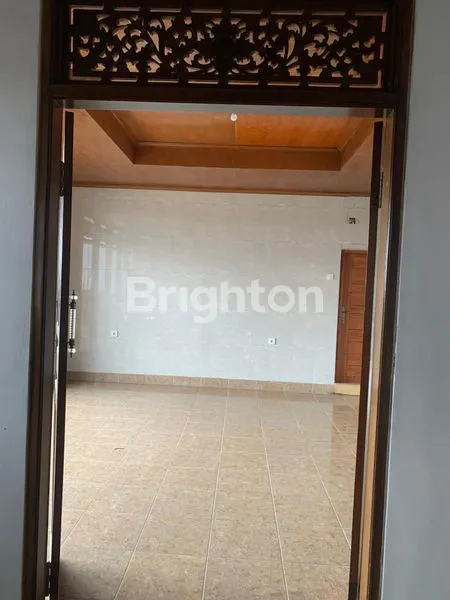 image RUMAH 3 LANTAI 4KT DI KEBO IWA DENPASAR (6)