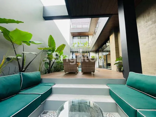 image BRAND NEW BEAUTIFUL 3BR MODERN TROPIC VILLA AVAILABLE NOW IN THE CENTER OF BERAWA CANGGU, (7)