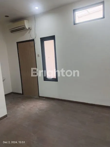 image RUMAH SEMI FURNISHED LT 126 LB 175 DI TATAR BANYAK SUMBA KOTA BARU PARAHYANGAN  (5)
