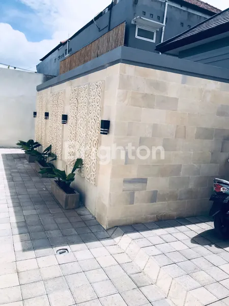 image DISEWA CEPAT: VILA EKSKLUSIF SIAP HUNI 2 BR SHM DI JANTUNG SEMINYAK, BADUNG (4)
