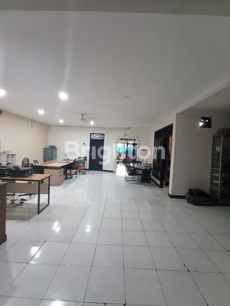 image RUMAH + BENGKEL LOKASI STARTEGIS DI JALAN UTAMA (4)