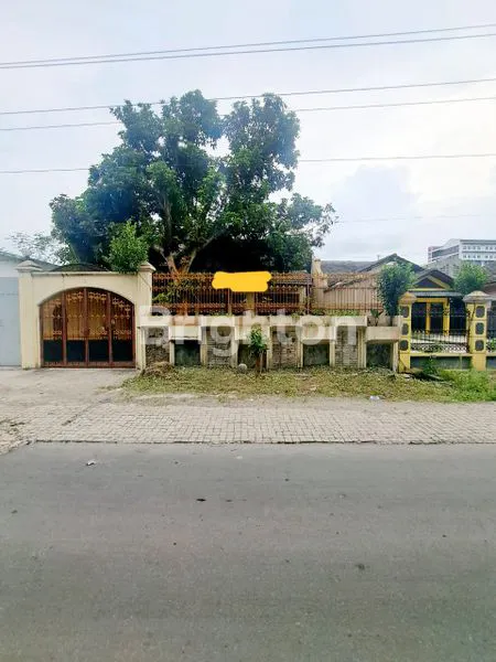 image HUNIAN NYAMAN LT 325M² DI SOLO BARU (2)