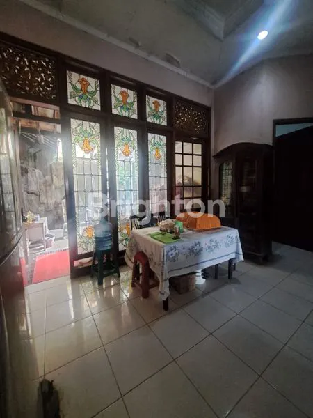 image HUNIAN NYAMAN LT 325M² DI SOLO BARU (4)