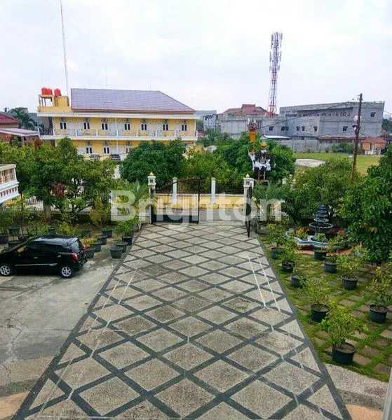 image RUMAH MEWAH 7 KT FULL FURNITURE PEKANBARU (4)