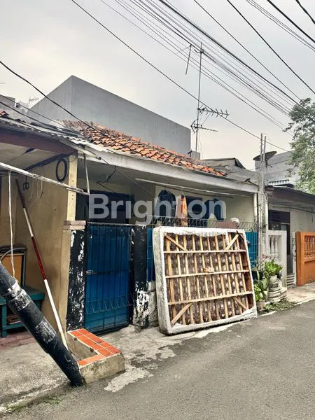 image RUMAH HITUNG TANAH POSISI HOEK ROW 1 DAN 2 MOBIL DI TANJUNG DUREN (2)