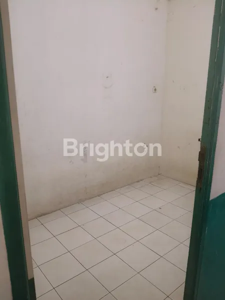 image RUKO DI TAMAN COSMOS 2,5 LANTAI, KEDOYA,KEBON JERUK JAKARTA BARAT (3)