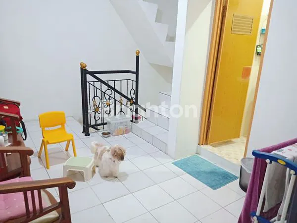 image RUMAH JEMBATAN BESI HUNIAN STRATEGIS LEBAR 3,5×10 4LANTAI (3)