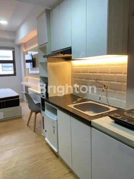 image DIJUAL APARTEMEN FULL FURNISH DI URBANA TOWER B 5, KONDISI BARU DAN SANGAT TERAWAT!!! (7)