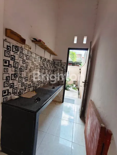 image RUMAH MEWAH 2 LANTAI DI PUSAT KOTA (5)