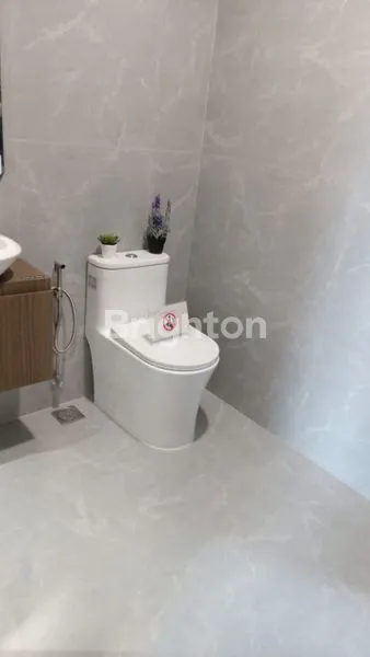 image RUMAH STRATEGIS, NYAMAN, DAN ASRI (3)