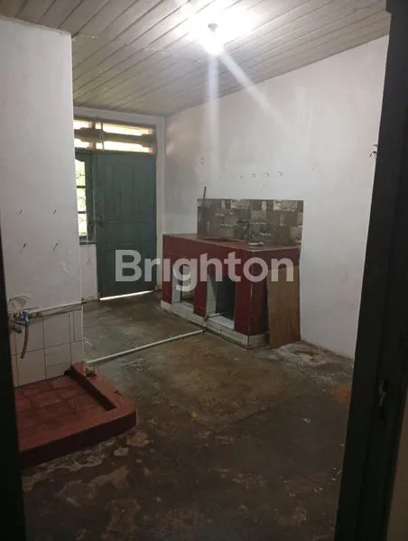 image RUMAH DI JUAL 2 PINTU COCOK BUAT SEWA POSISI STRATEGIS (5)