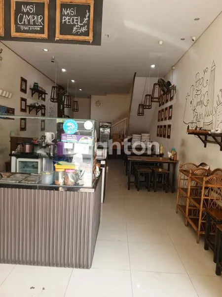 image RUKO STRATEGIS 3 LANTAI LB 190M² DEKAT WIZZMIE, APOTEK K24, MIE TOKYO, COCOK UNTUK USAHA (2)