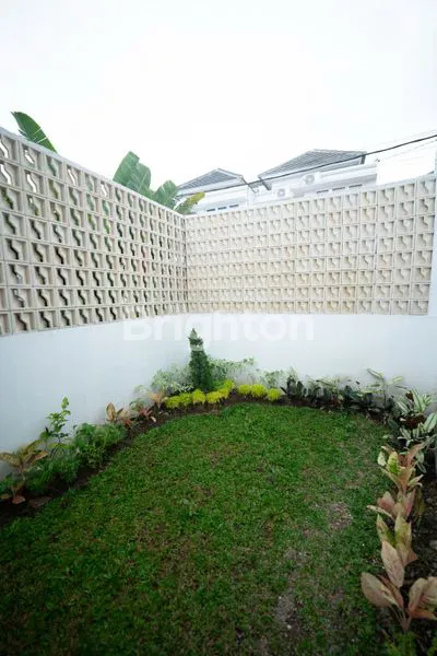 image RUMAH STRATEGIS 2 LANTAI FULLY-FURNISHED AREA CANGGU (7)
