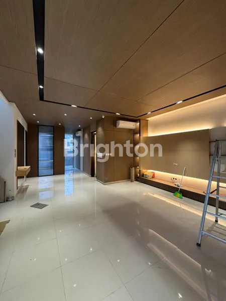 image RUMAH BARU MODERN FULL FURNISHED – TAMAN VILLA MERUYA, JAKARTA BARAT (7)