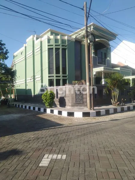 image RUMAH LETAK TANAH POJOK BAGUS TERAWAT BERSIH DEKAT EXIT TOL (3)