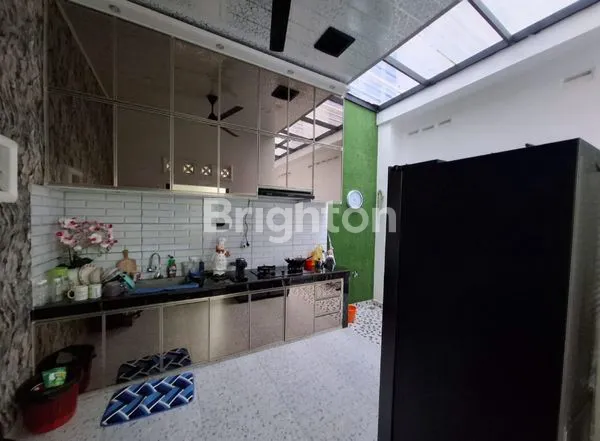 image RUMAH 2 LANTAI FULLY FURNISHED DI BINJAI KM 10,5 (6)