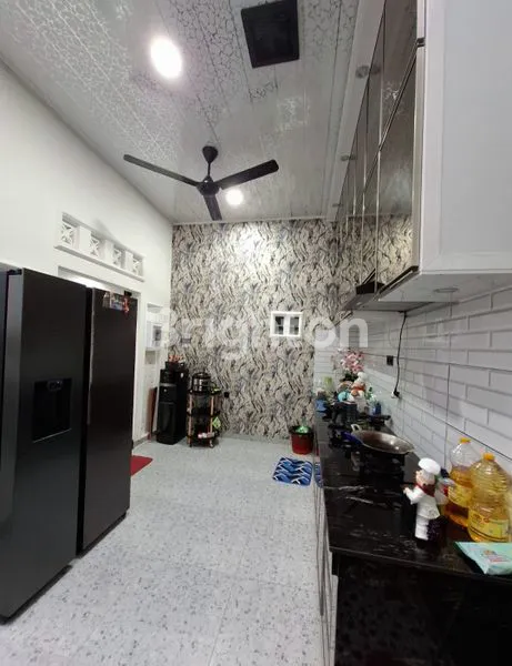 image RUMAH 2 LANTAI FULLY FURNISHED DI BINJAI KM 10,5 (7)
