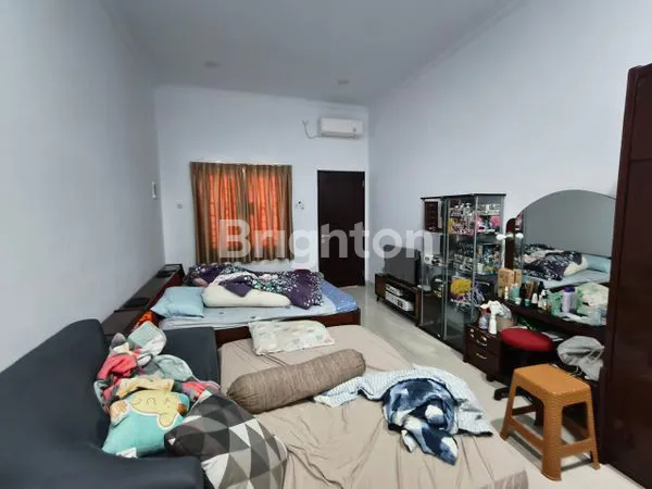 image RUMAH 3 LANTAI SIAP HUNI DI GLODOK (7)