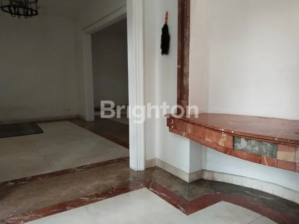 image RUMAH 2 LANTAI MENTENG JAKARTA PUSAT\N (2)